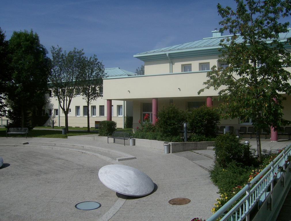 Hostel Obertrum Екстериор снимка