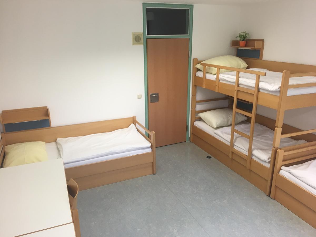 Hostel Obertrum Екстериор снимка